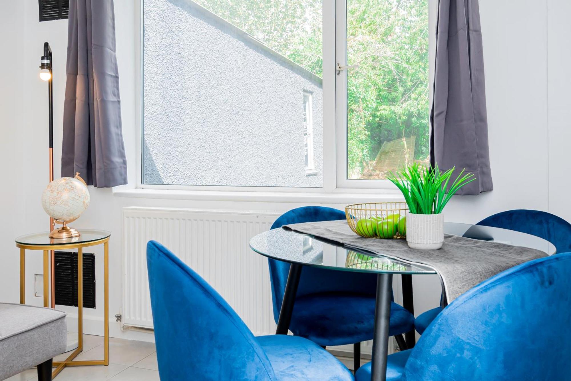 Charming 2-Bedroom Flat With A Garden And Free Parking At Abingdon Oxford Luaran gambar